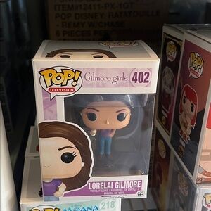 You get 1 Funko Pop! Lorelai Gilmore Figure 402